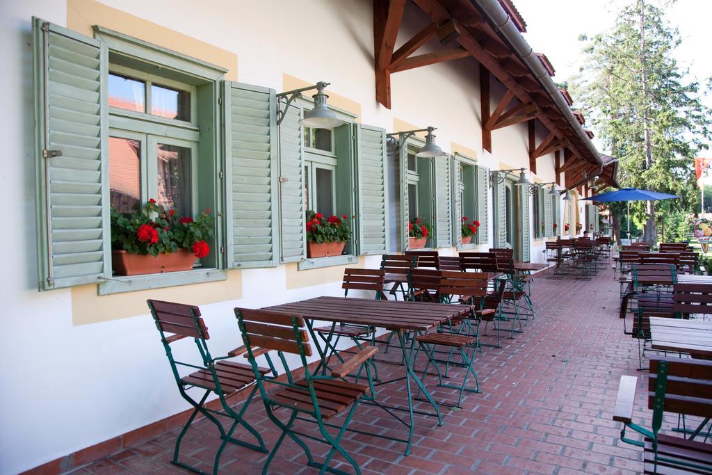 Готель Abbazia Country Club Nemesnep Екстер'єр фото