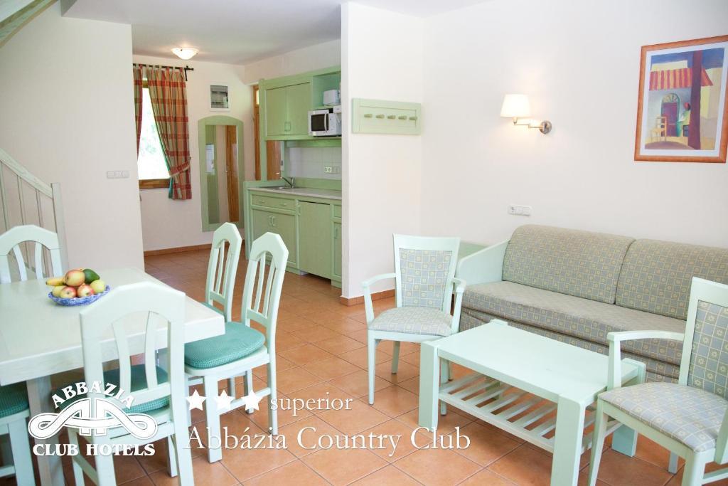 Готель Abbazia Country Club Nemesnep Екстер'єр фото