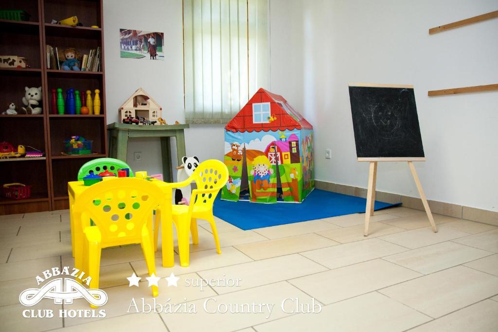 Готель Abbazia Country Club Nemesnep Екстер'єр фото